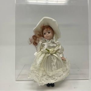 VINTAGE PORCELAIN DOLL RED HAIR WHITE DRESS